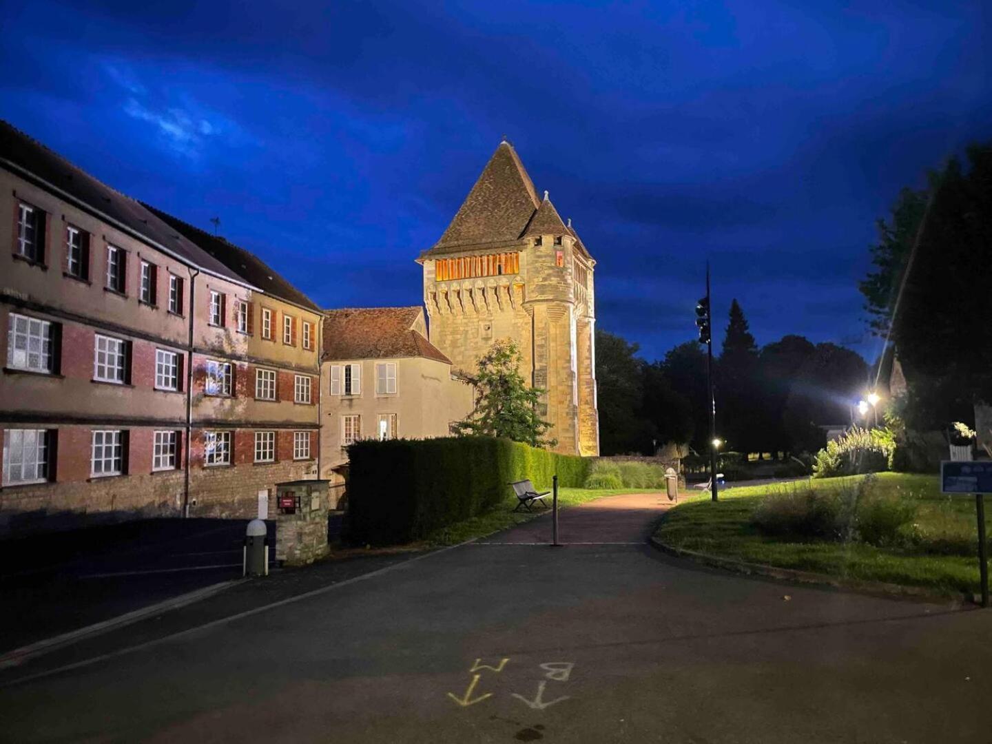 "La Frenchy" Proche Gare, Centre Ville De Nevers, Ngoại thất bức ảnh